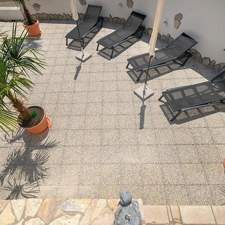 Gerta With Terrace *