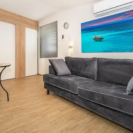 Gerta With Terrace * Baška