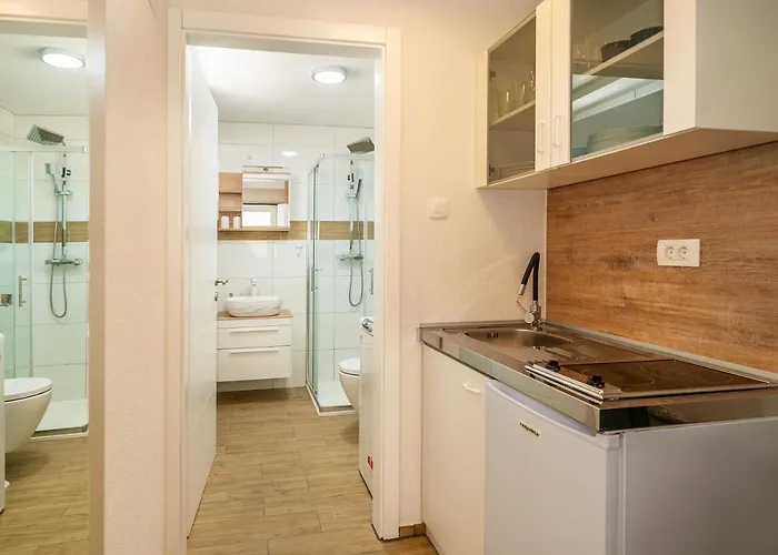 Gerta With Terrace Lägenhet Baška